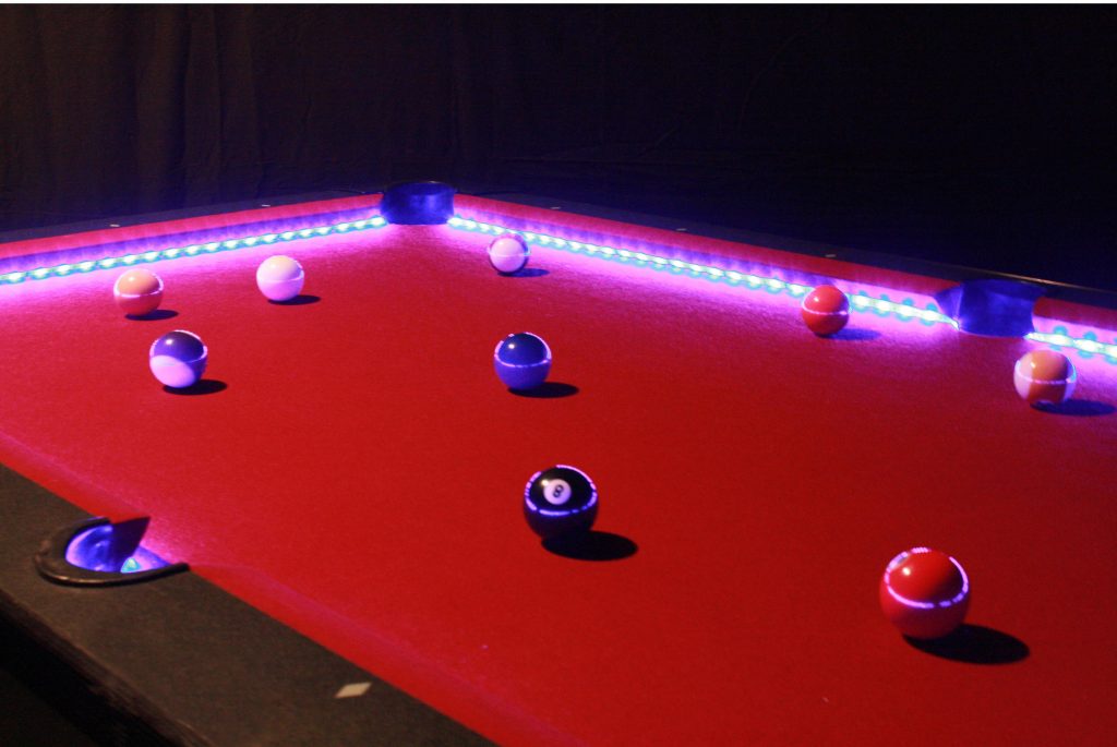 Guide to buying the best pool tables Parkes Golf Club